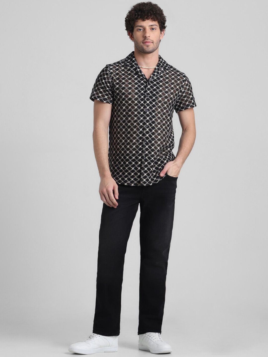 Mid-Rise Clean Look Stretchable Jeans