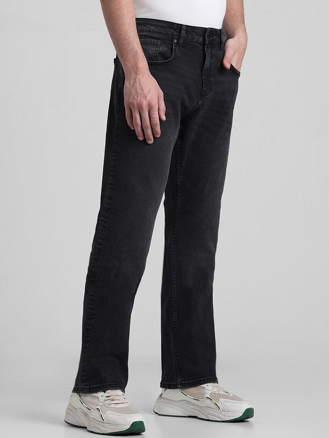 Mid-Rise Ray Bootcut Light Fade Stretchable Jeans