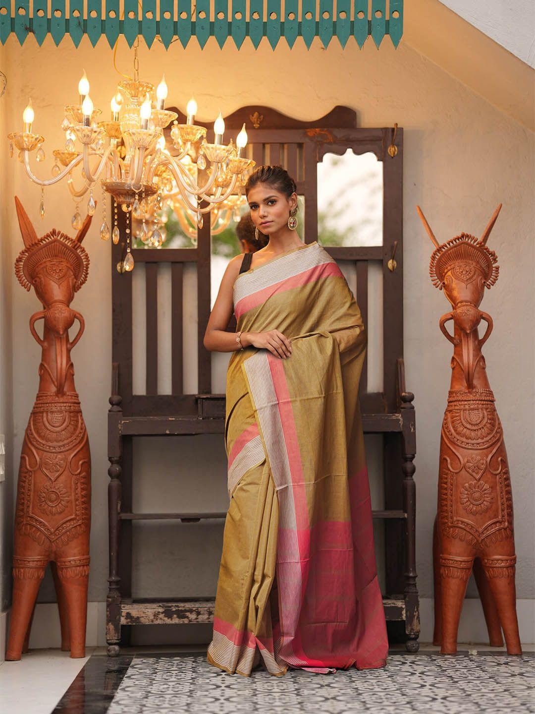 Unnati Silks Green Woven Design Pure Cotton Handloom Mangalagiri Saree Price in India