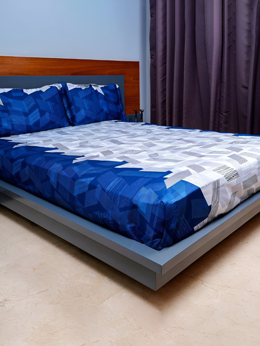 inizio Blue Geometric Cotton 220 TC Queen Bedsheet with 2 Pillow Covers-100 x 90 inches