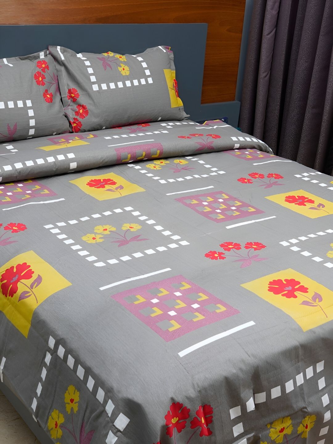 inizio Grey Floral Cotton 220 TC Queen Fine Bedsheet with 2 Pillow Covers-100 x 90 inches
