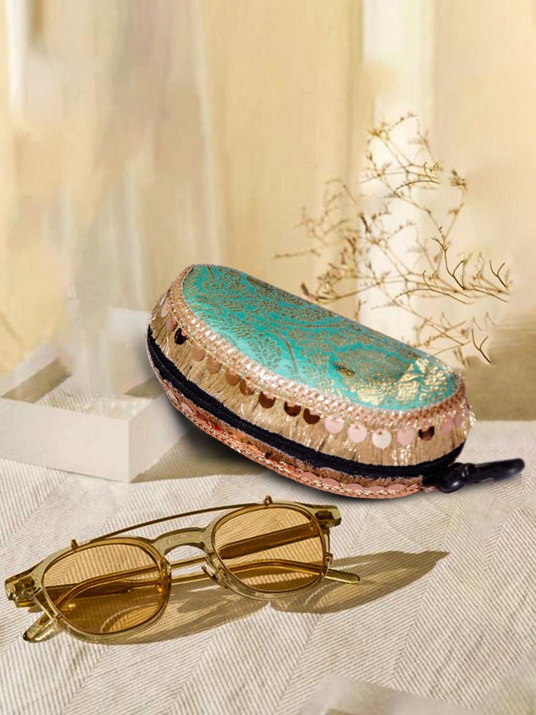 ARTFLYCK Printed Embellished Sunglasses Case