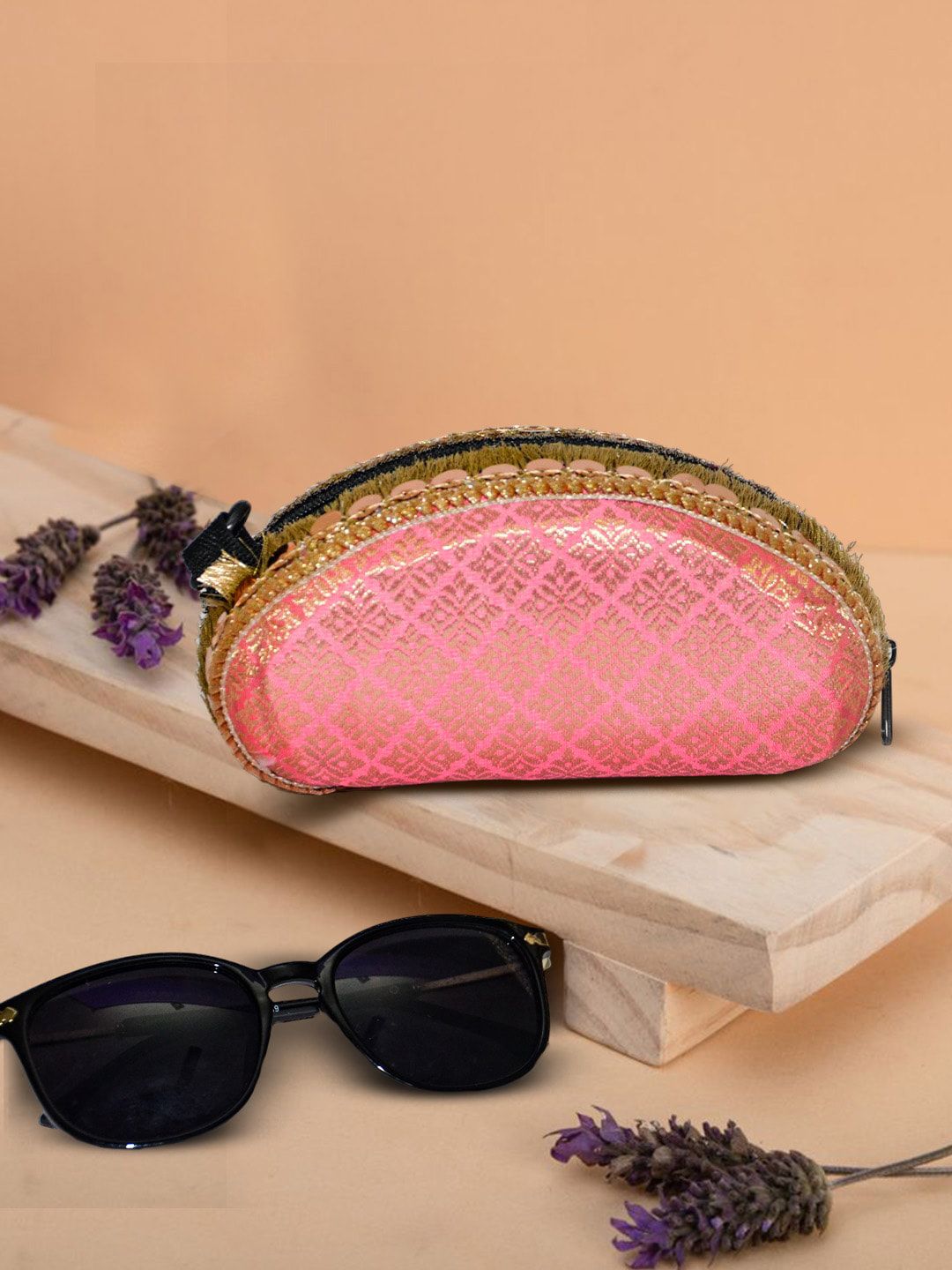 ARTFLYCK  Zari-Design Silk Sunglasses Case