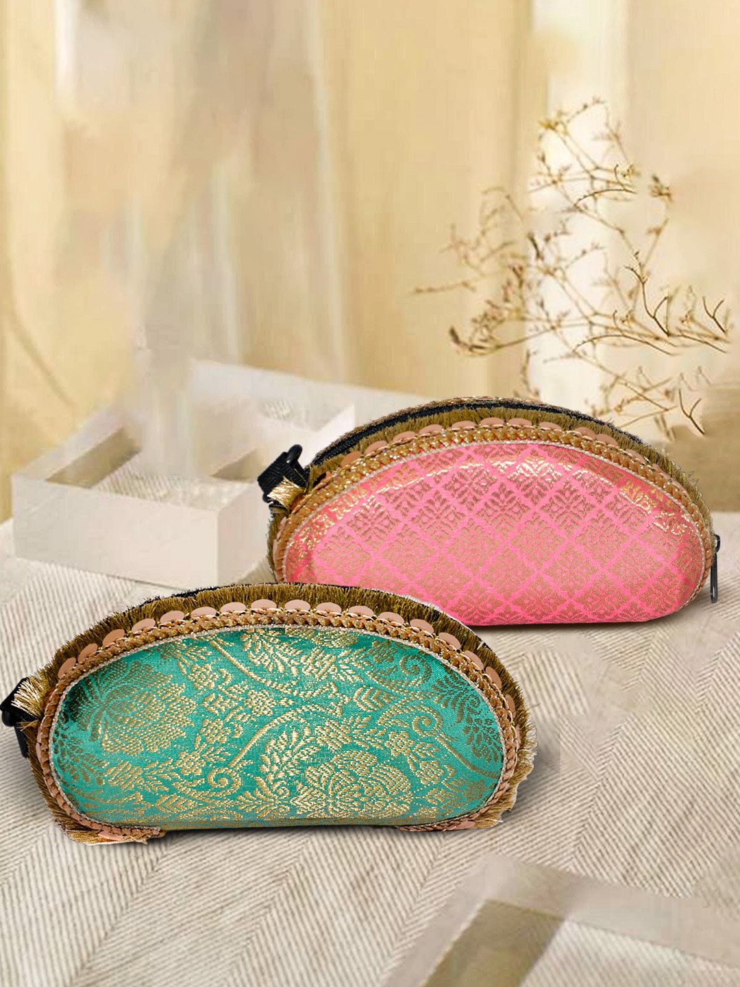 ARTFLYCK Set Of 2 Sequinned Sunglasses Case