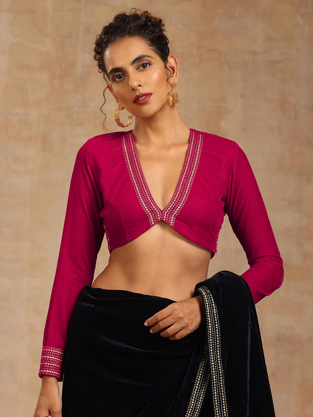 trueBrowns Sequinned Embroidered V-Neck Velvet Saree Blouse Price in India