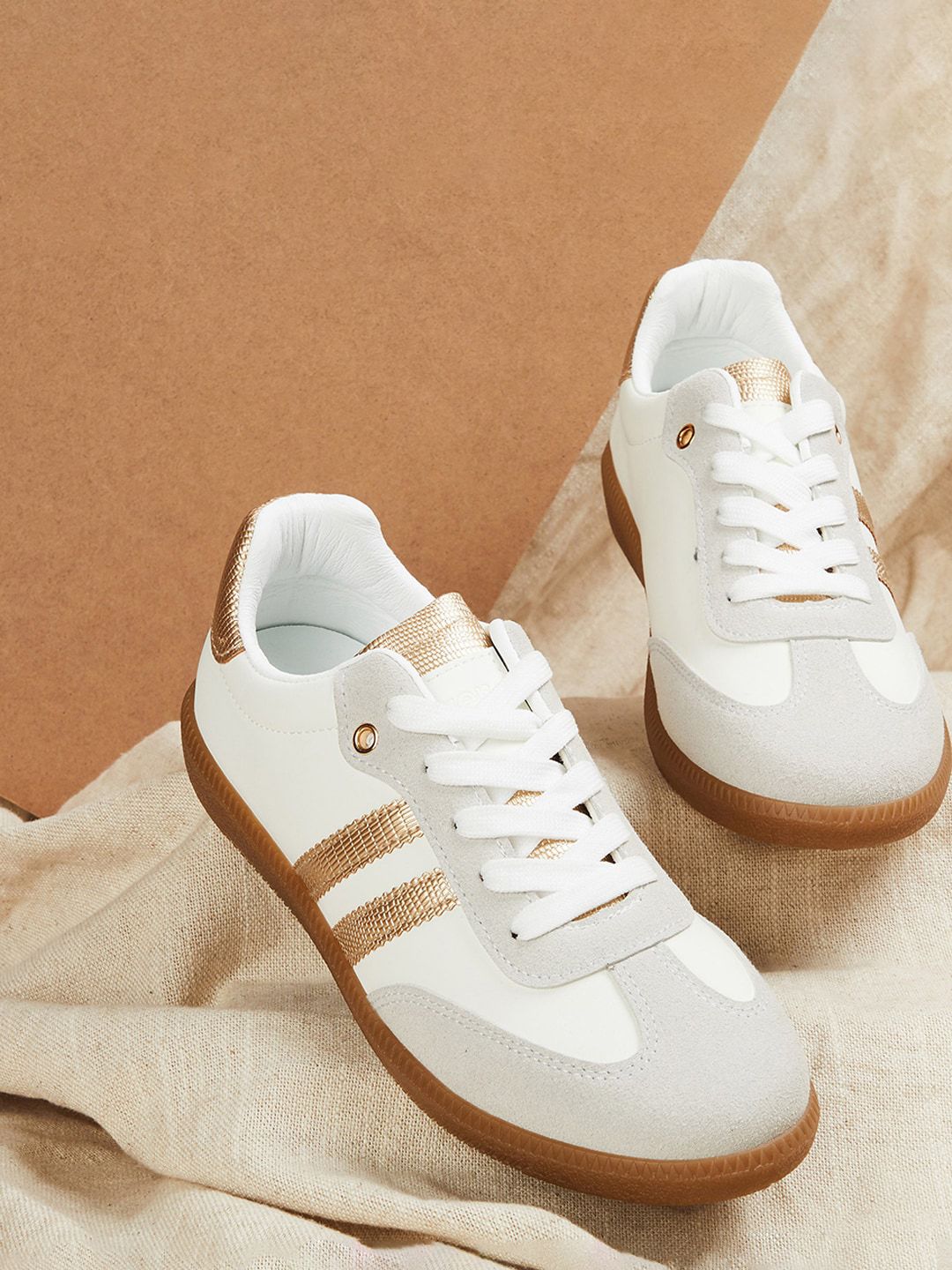 Ginger by Lifestyle Women Striped Lace-Up Sneakers