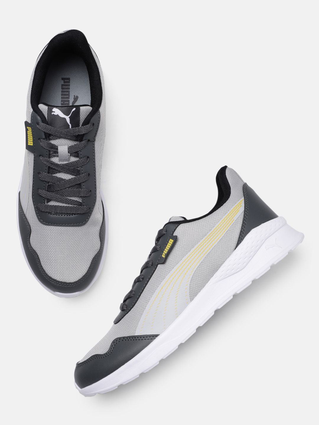 Puma Men Jetfly Sneakers