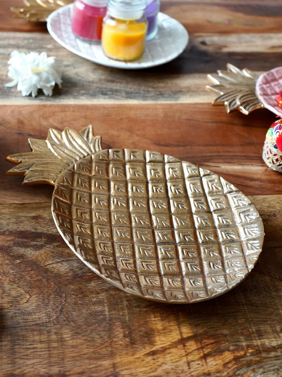 BEHOMA Golden Pineapple Textured Shape Aluminum Decorative Tray