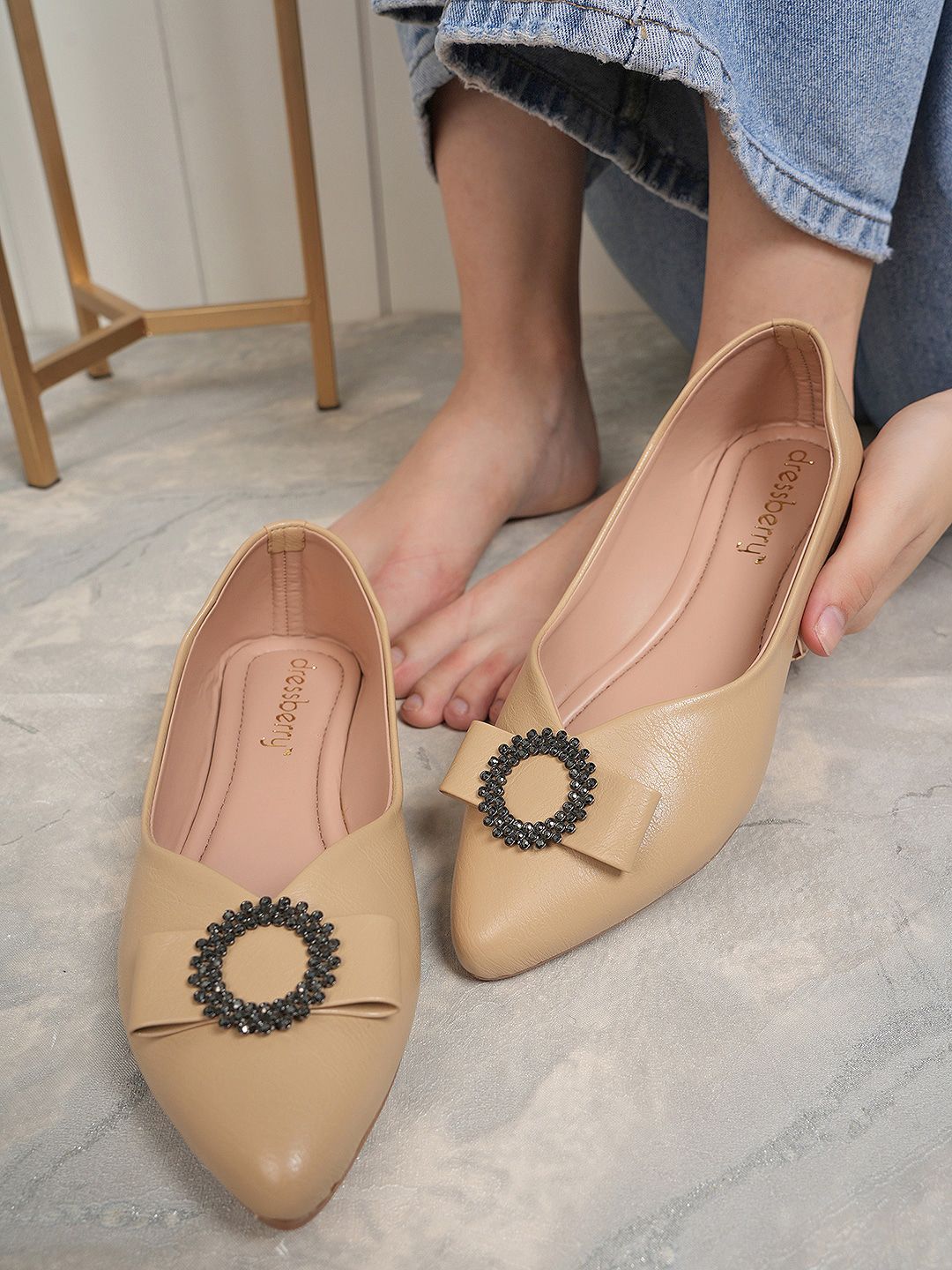 DressBerry Beige Bow Detail Pointed Toe Ballerinas