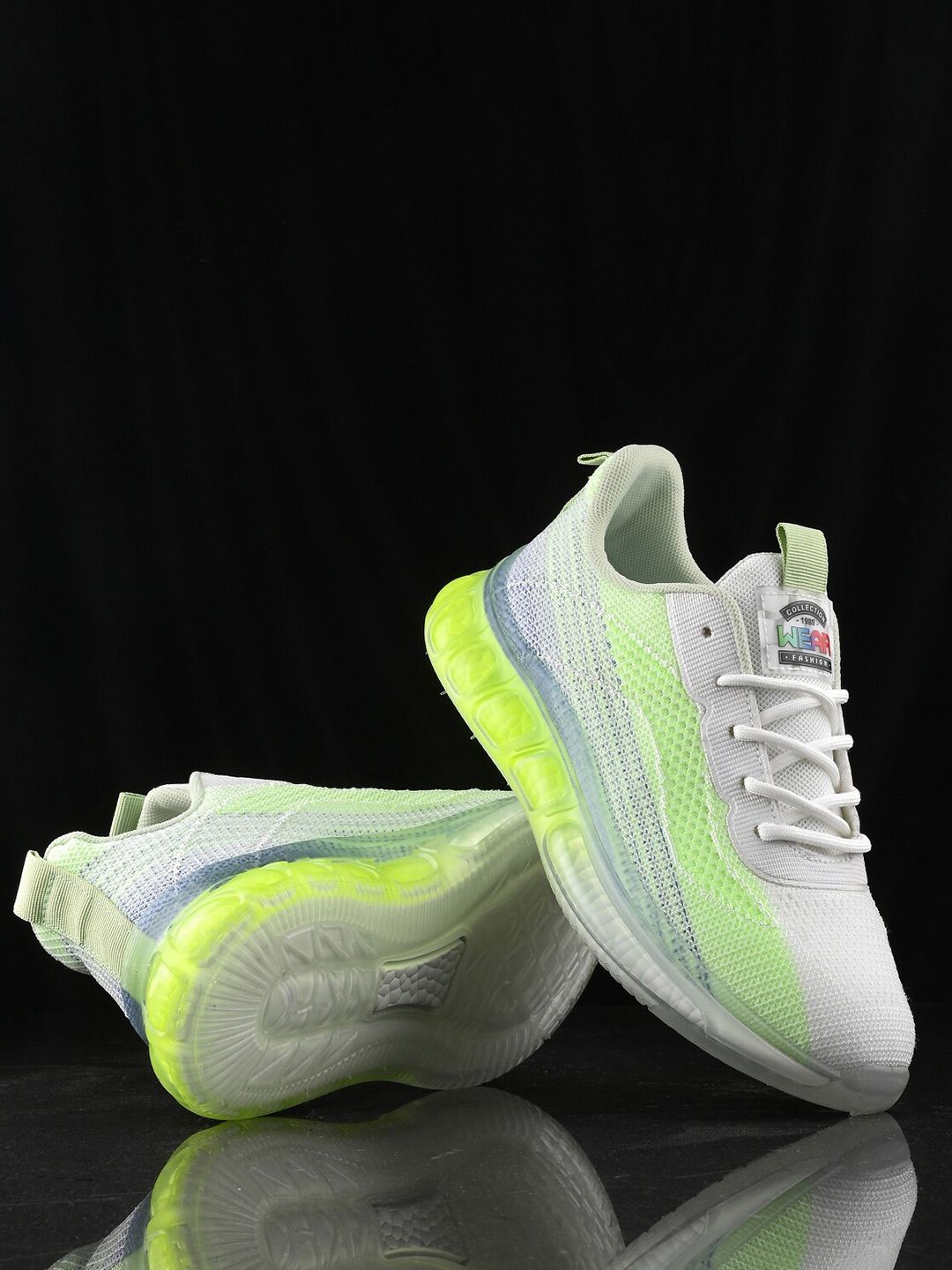 The Roadster Lifestyle Co. Women Green & Grey Running Sports Shoes