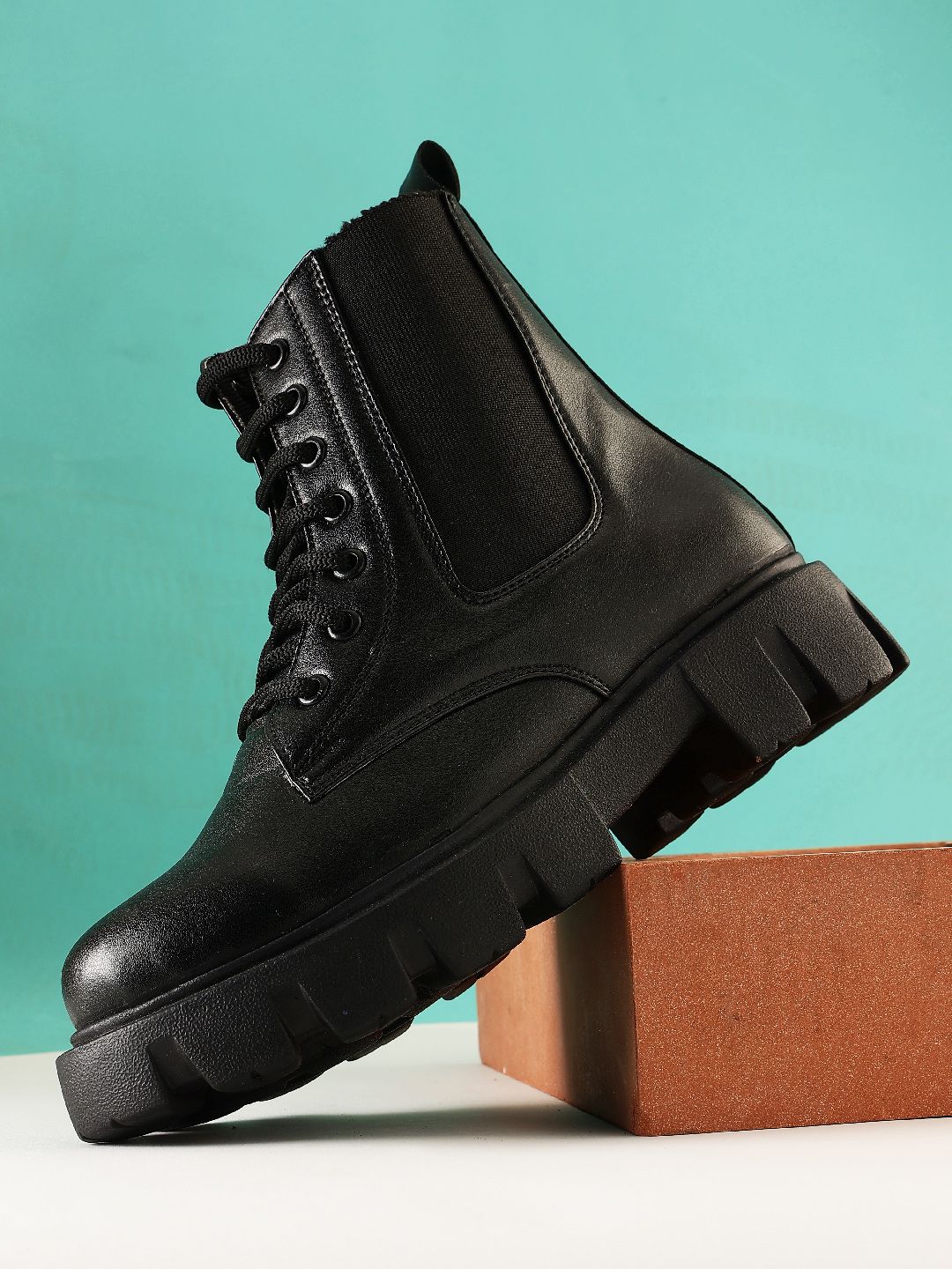 The Roadster Lifestyle Co. Women Black Mid Top Platform Heel Chunky Boots
