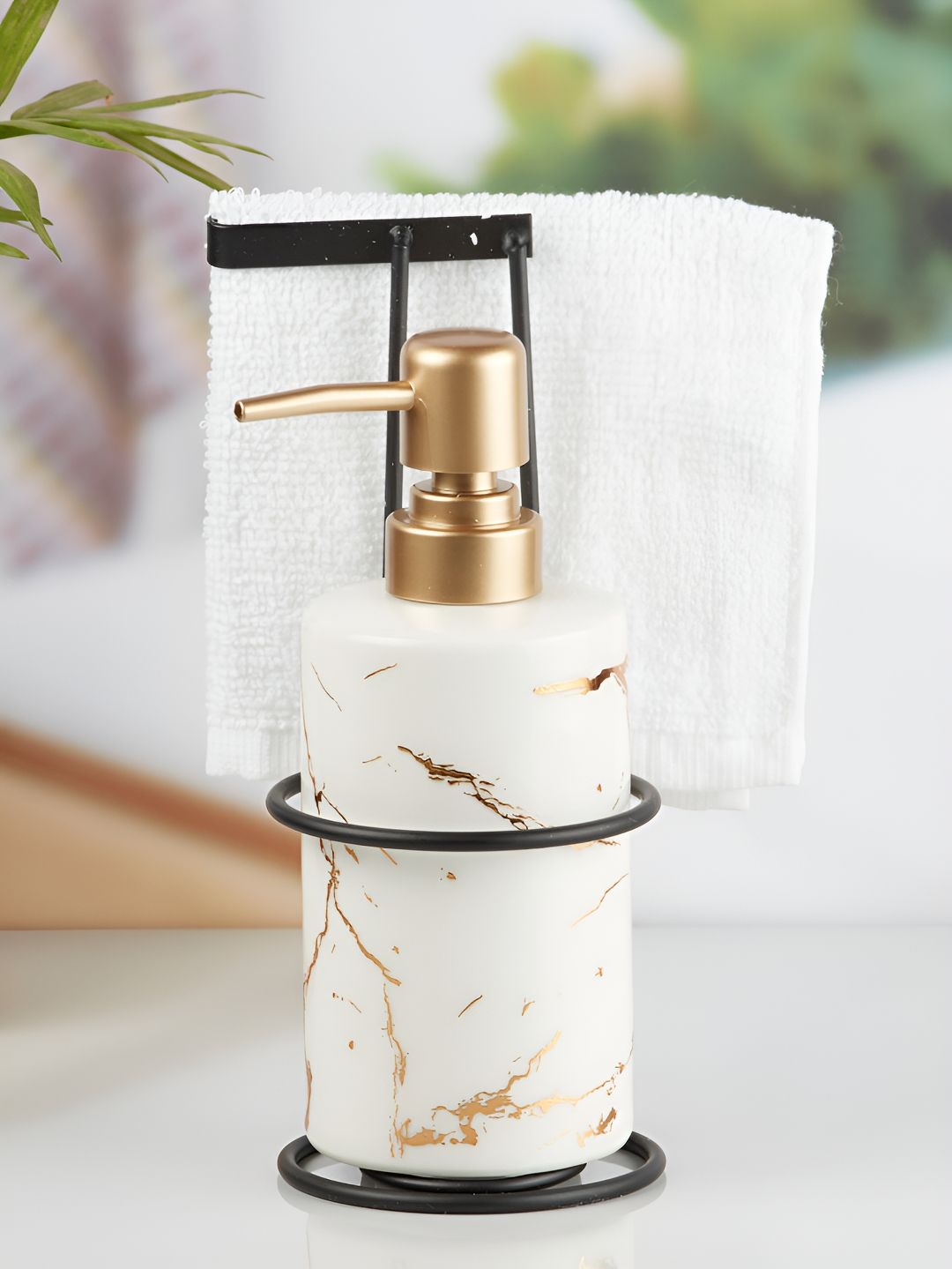 Kookee White & Gold Toned Abstract Ceramic Soap Dispenser
