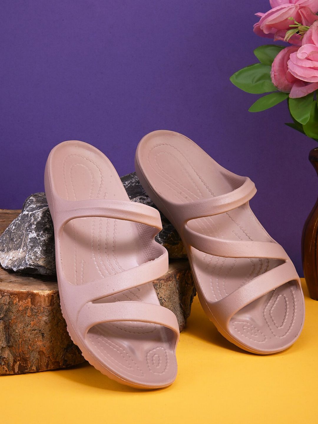 HRX by Hrithik Roshan Women Peach-Coloured Textured Sliders