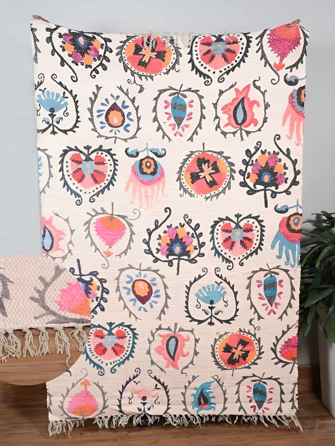 HOMADORN Beige & Pink Ethnic Motifs Printed Floor Dhurries