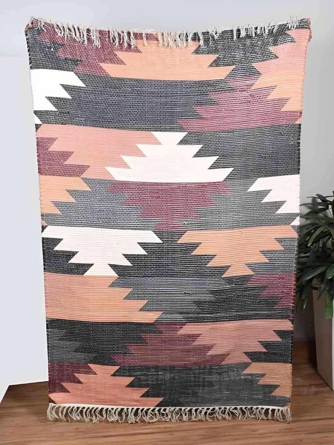 HOMADORN Grey Rectangular Printed Floor Dhurries