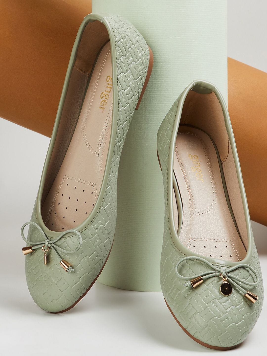 Ginger by Lifestyle Textured Bow Detail Ballerinas