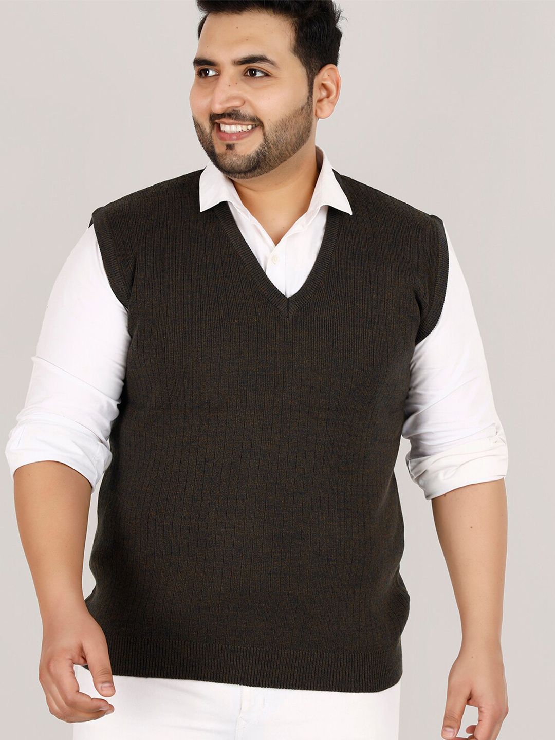 Sztori Plus Size Striped V-Neck Acrylic Sweater Vest
