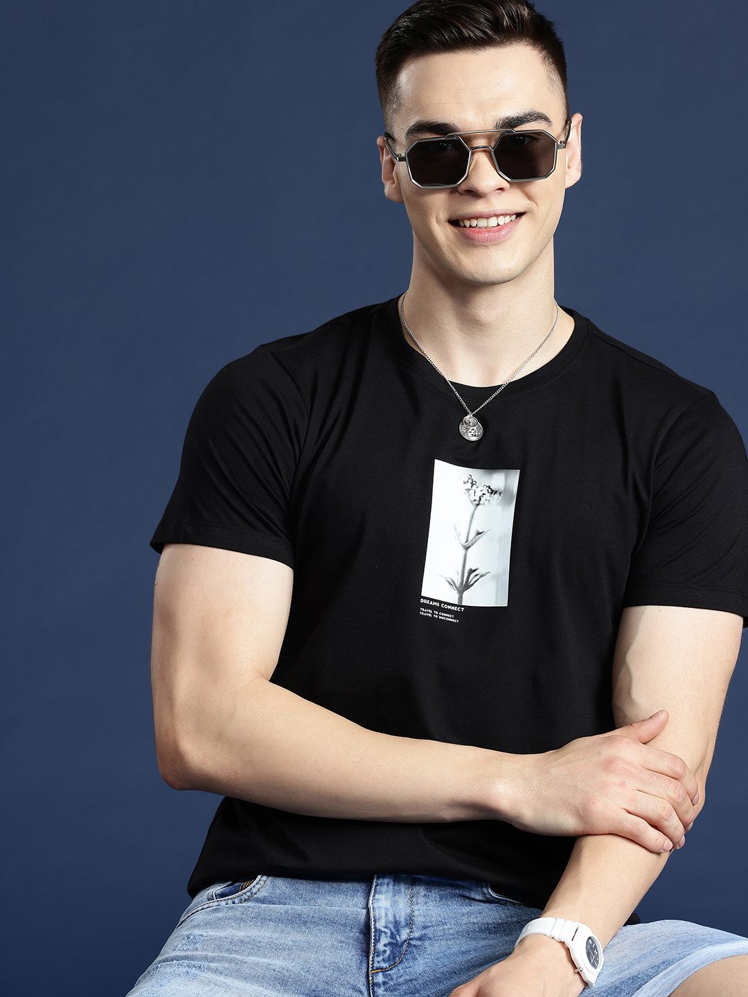 Mast & Harbour Men Graphic Printed Regular Fit T-shirt