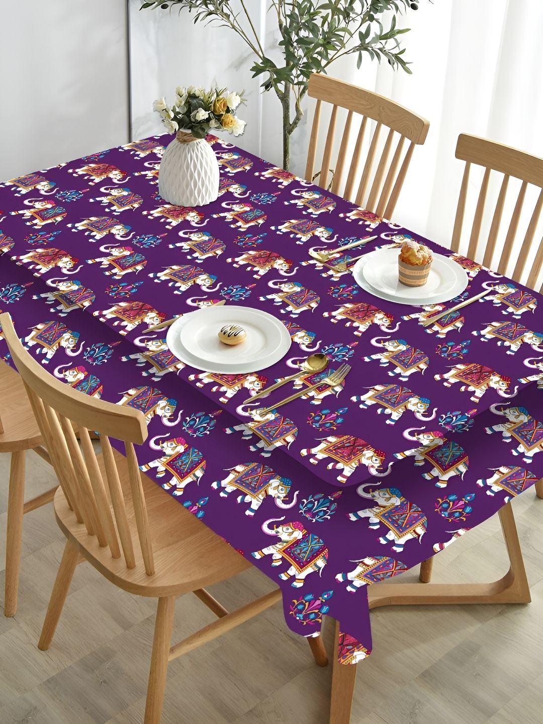 HOMADORN Violet Ethnic Motifs 4-Seater Table Cover