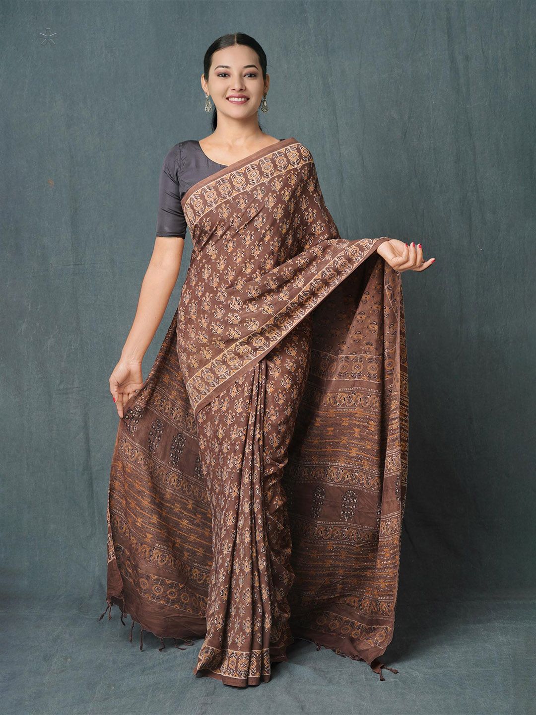 Unnati Silks Brown Batik Silk Blend Chanderi Saree