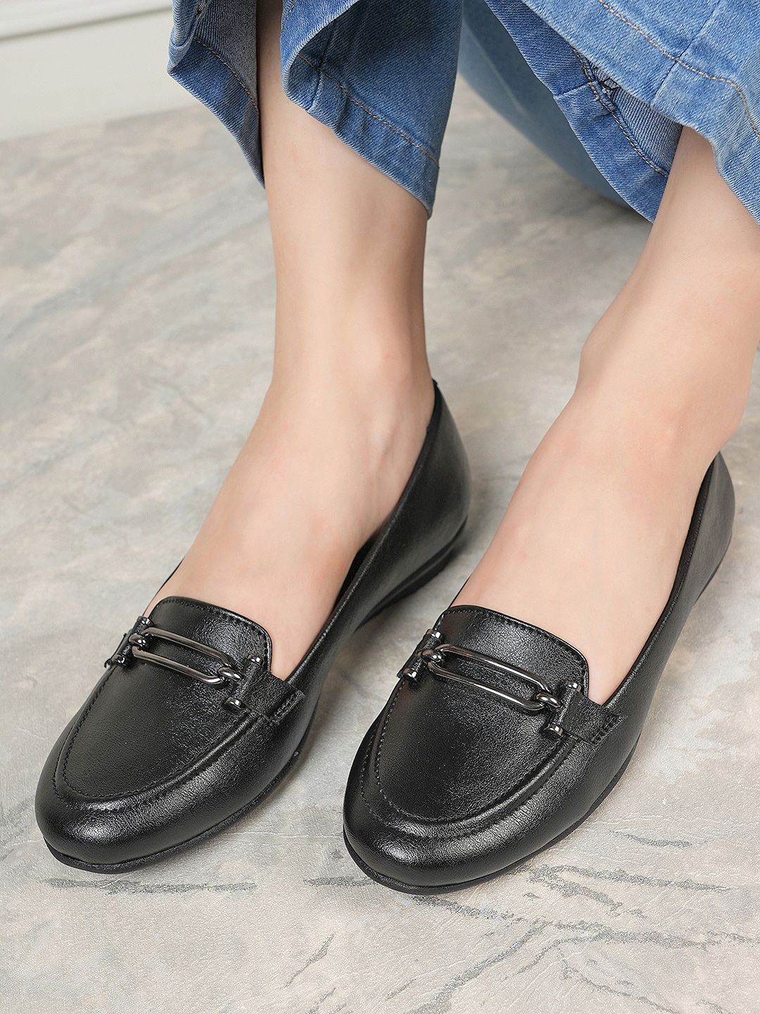 DressBerry Black Textured Square Toe Ballerinas Flats