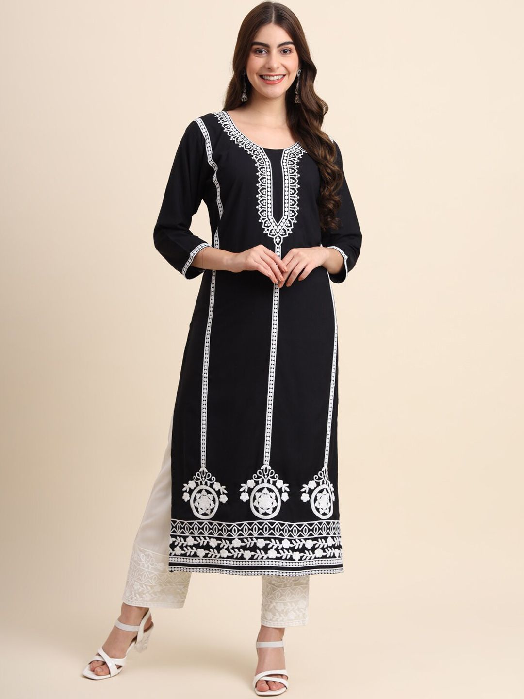 VAIRAGEE Women Black Embroidered Regular Thread Work Kurta with Palazzos