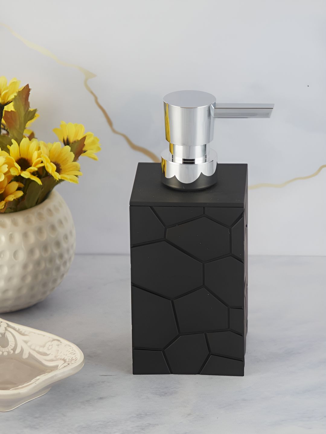 Kookee Black Abstract Printed Soap Dispenser