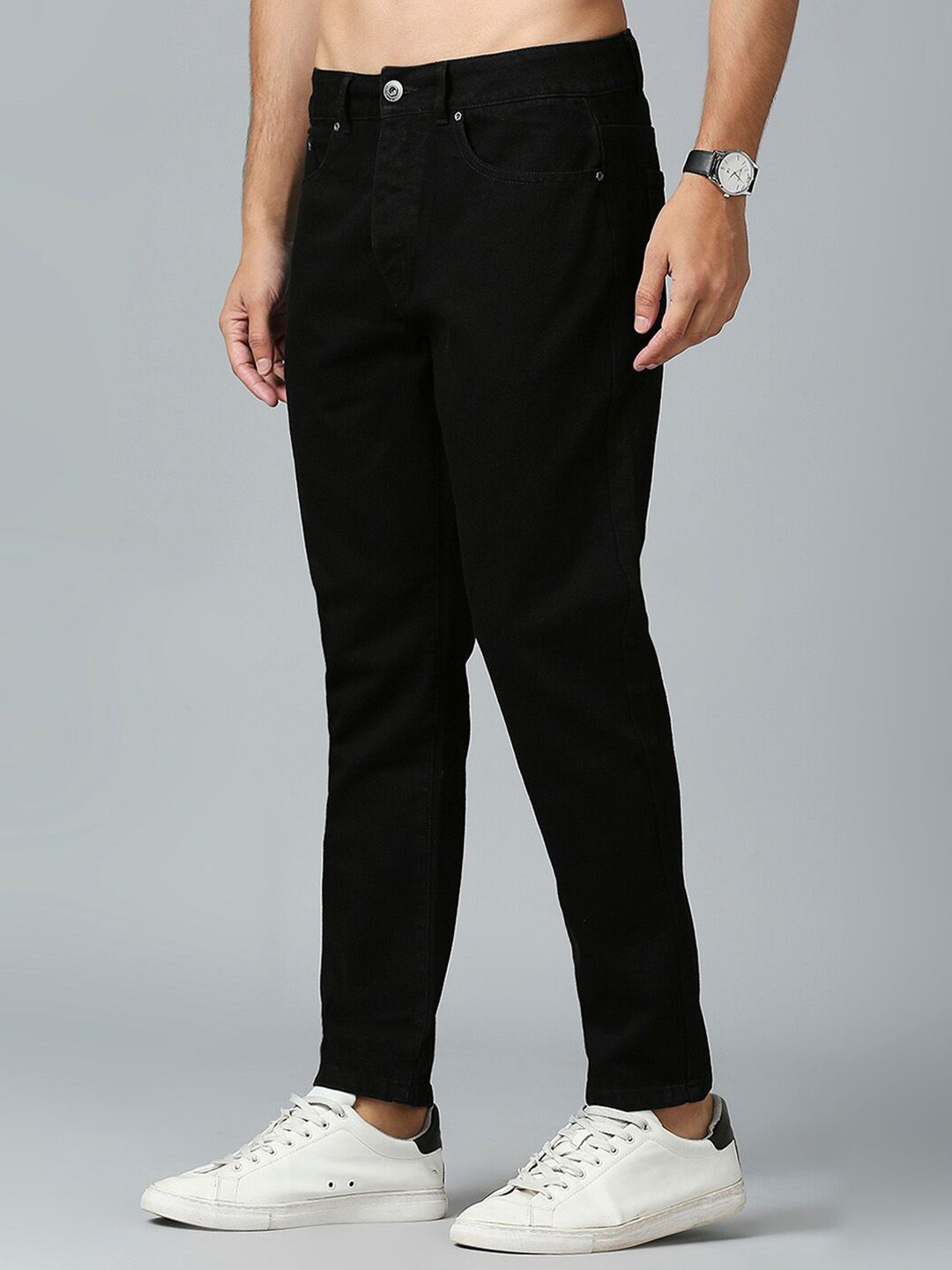 The Roadster Lifestyle Co. Men  Cotton Tapered Fit Jeans