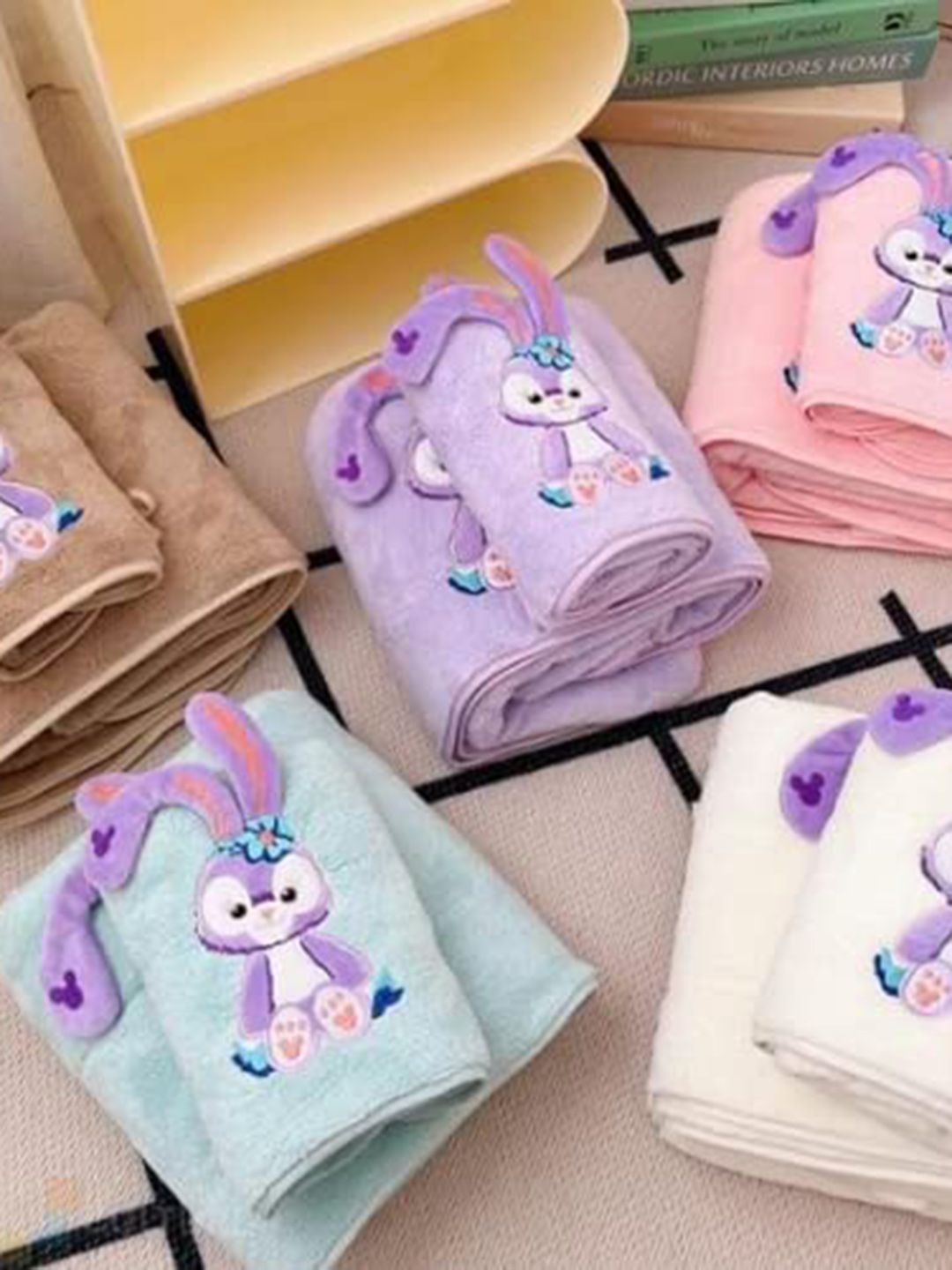 HomeCloud Purple & White 2 Pcs Super Soft 400 GSM Towels