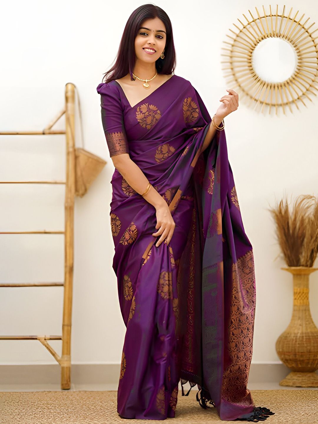 Sidhidata Embellished Zari Silk Blend Designer Banarasi Saree Price in India