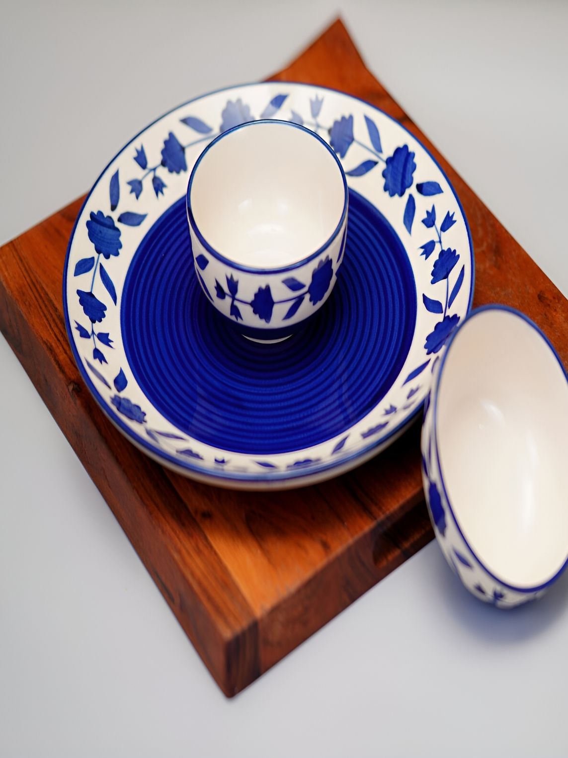 Freakway White Blue 3 Pieces Floral Ceramic Glossy Dinner Set