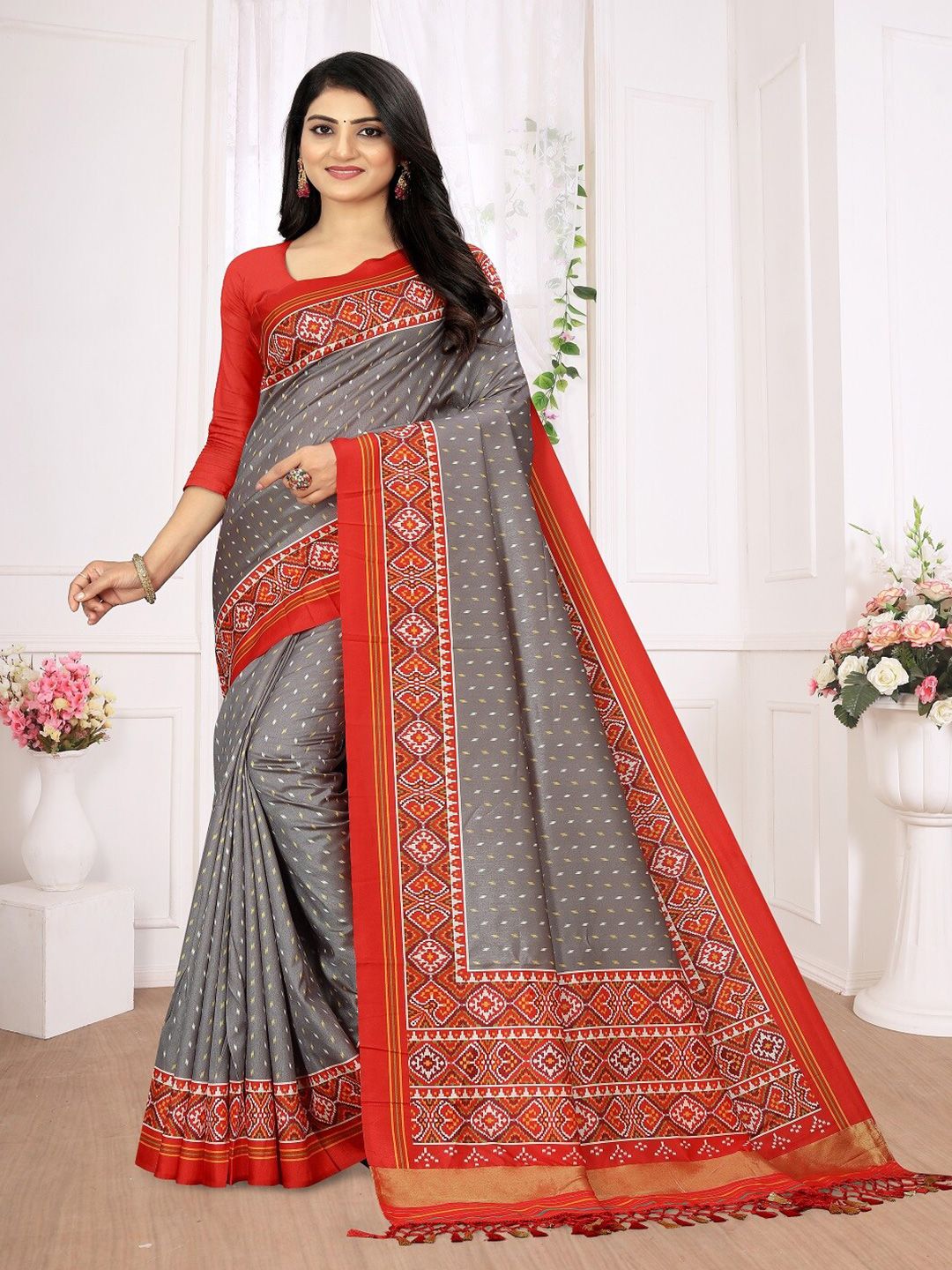 ARYZE Grey Ethnic Motifs Zari Silk Blend Saree