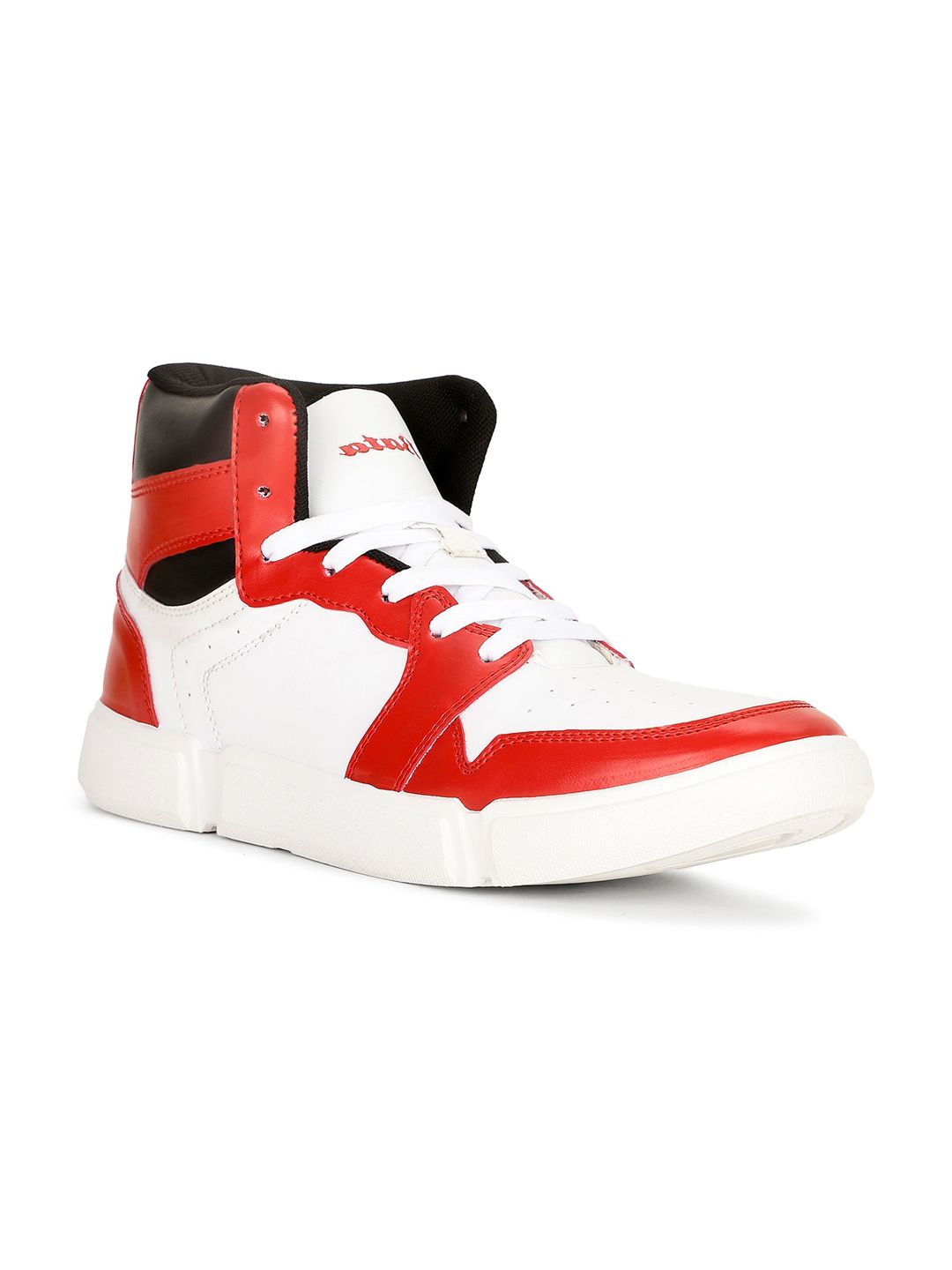 Bata Men Colourblocked Round Toe Sneakers