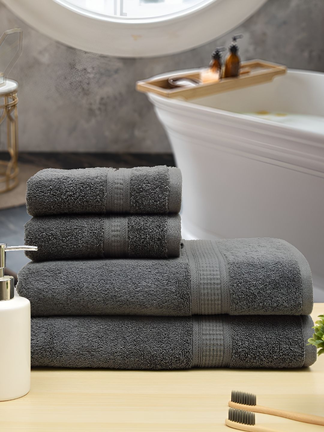 Aura Grey 4Pcs Cotton 550 GSM Towel Set