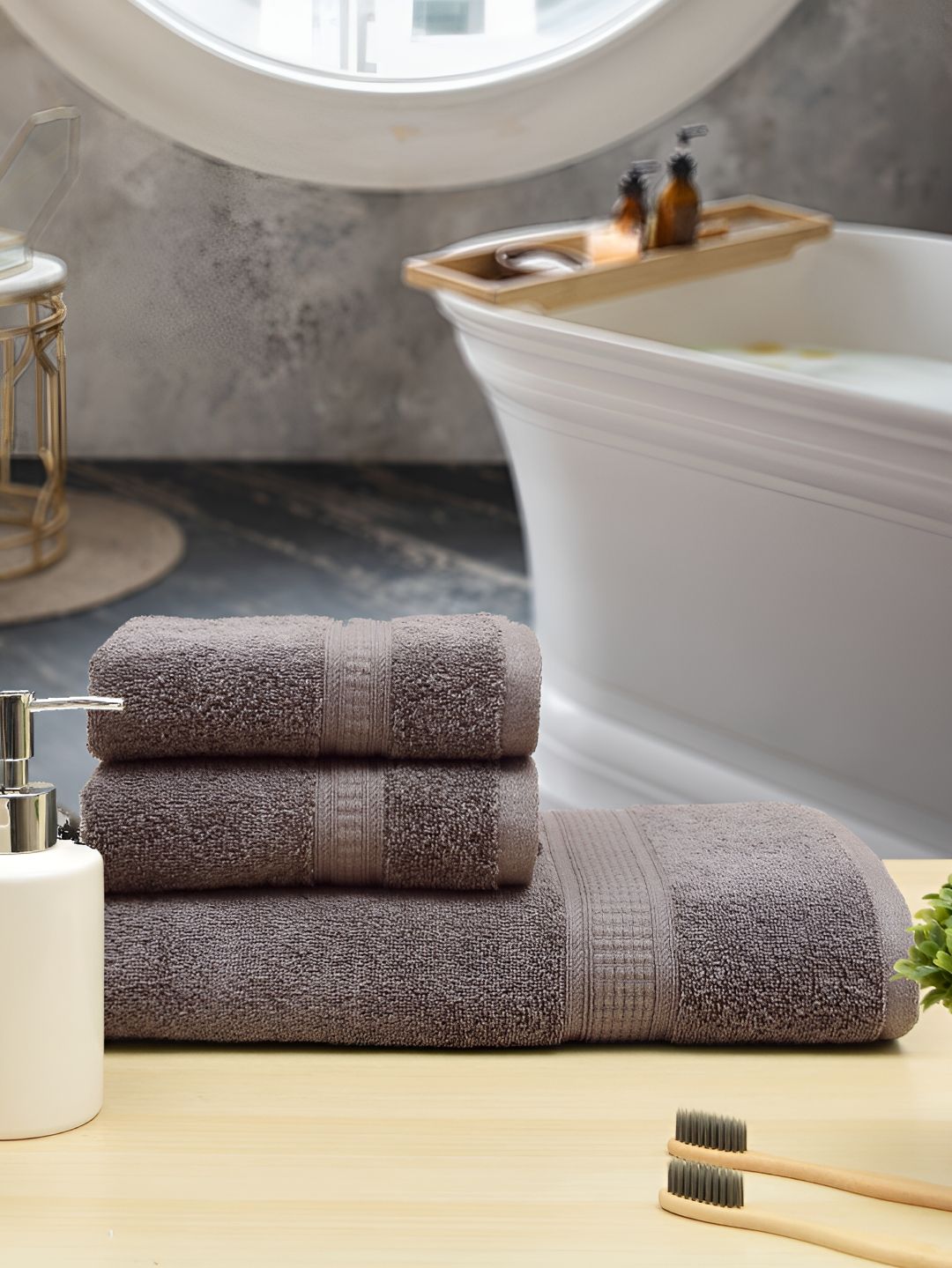 Aura Set of 3 Solid Cotton 550 GSM Towel Set