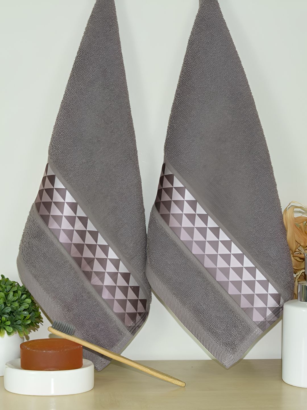 Aura Brown 2 Pcs Printed 380 GSM Pure Cotton Hand Towels