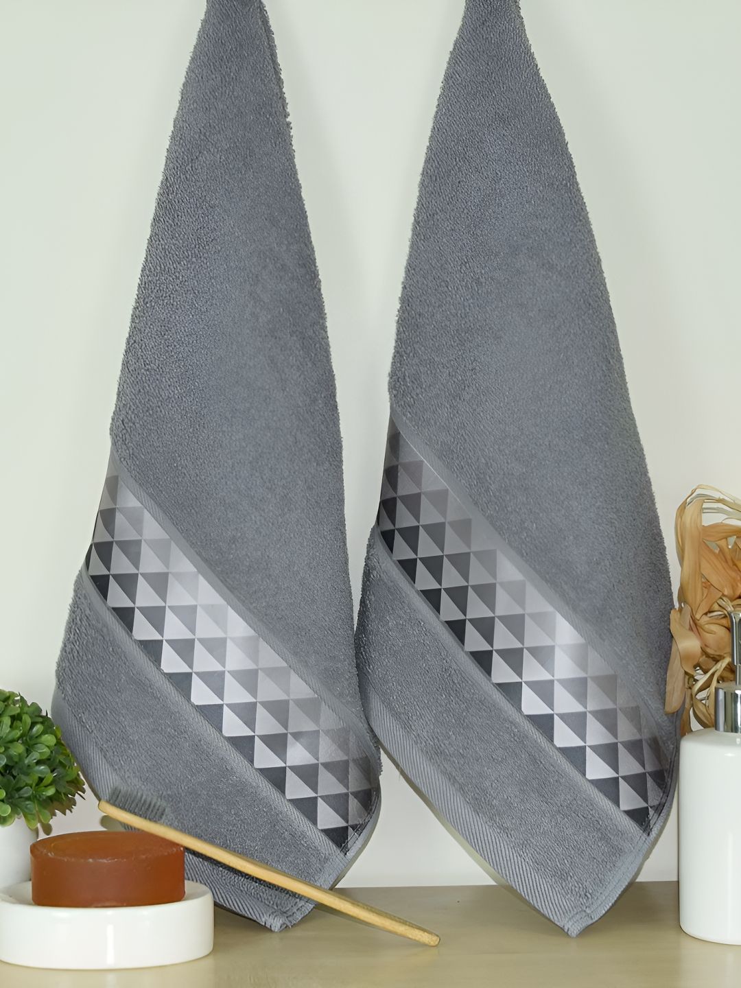 Aura Grey 2 Pcs Printed 380 GSM Pure Cotton Hand Towels