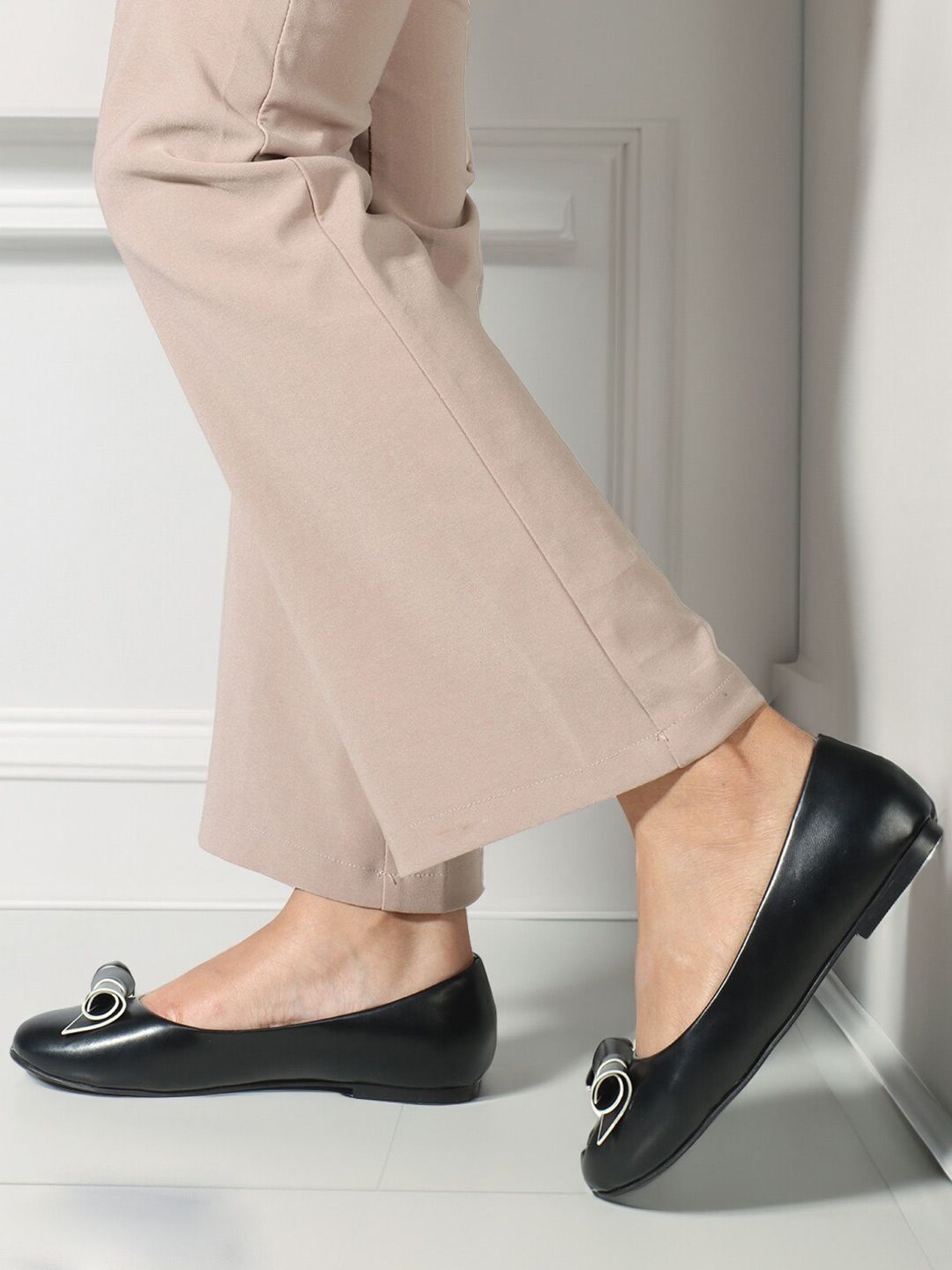 ELLE Round Toe Bows Ballerinas