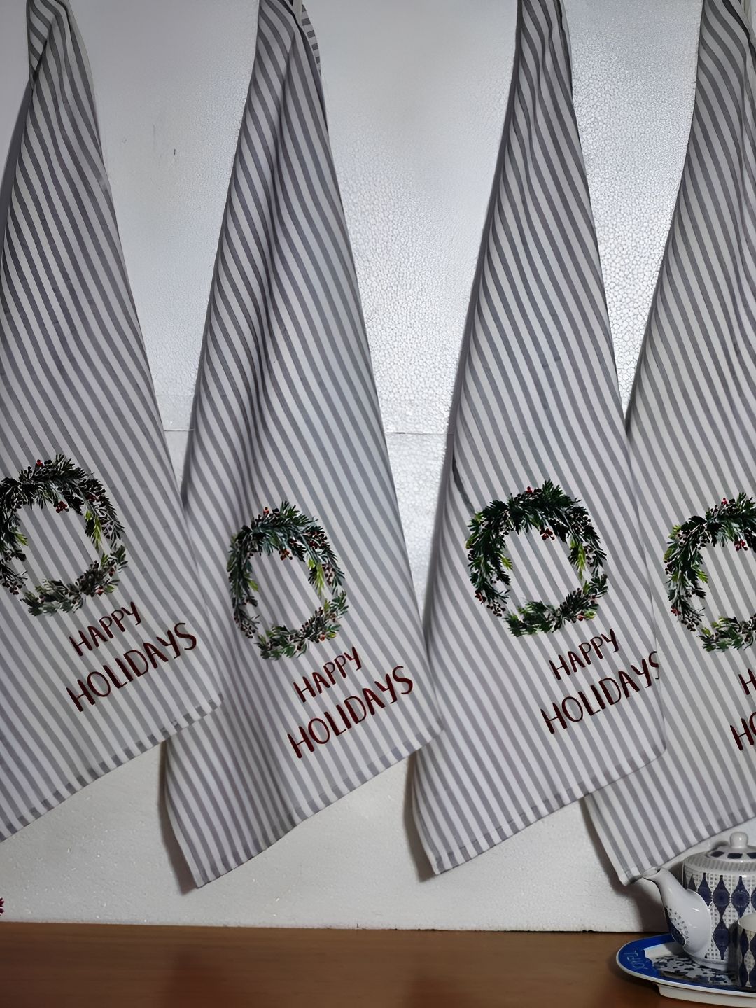 Aura  Grey 4 Pieces Striped 300 GSM Cotton Hand Towels