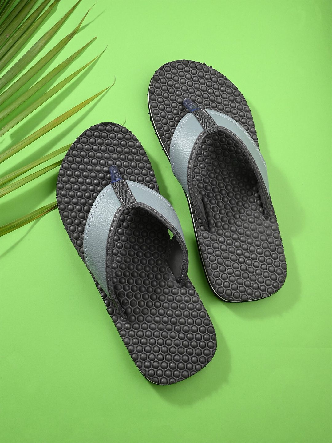 Roadster Men Open Toe Thong Flip-Flops