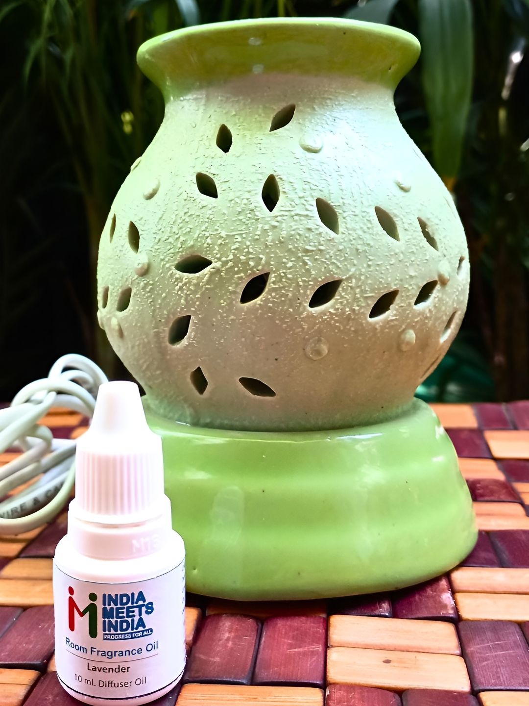 INDIA MEETS INDIA Green Matki Shape Ceramic Electric Aroma  Diffuser & Lavender Oil 10ml