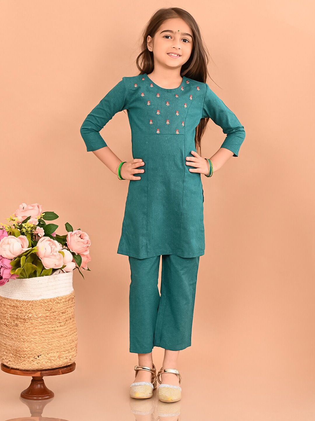 LilPicks Floral Embroidered Thread Work Round Neck Cotton Kurta With Palazzos