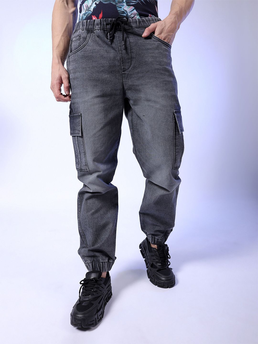 The Indian Garage Co Men Grey Clean Look Heavy Fade Stretchable Cargo Jogger Jeans