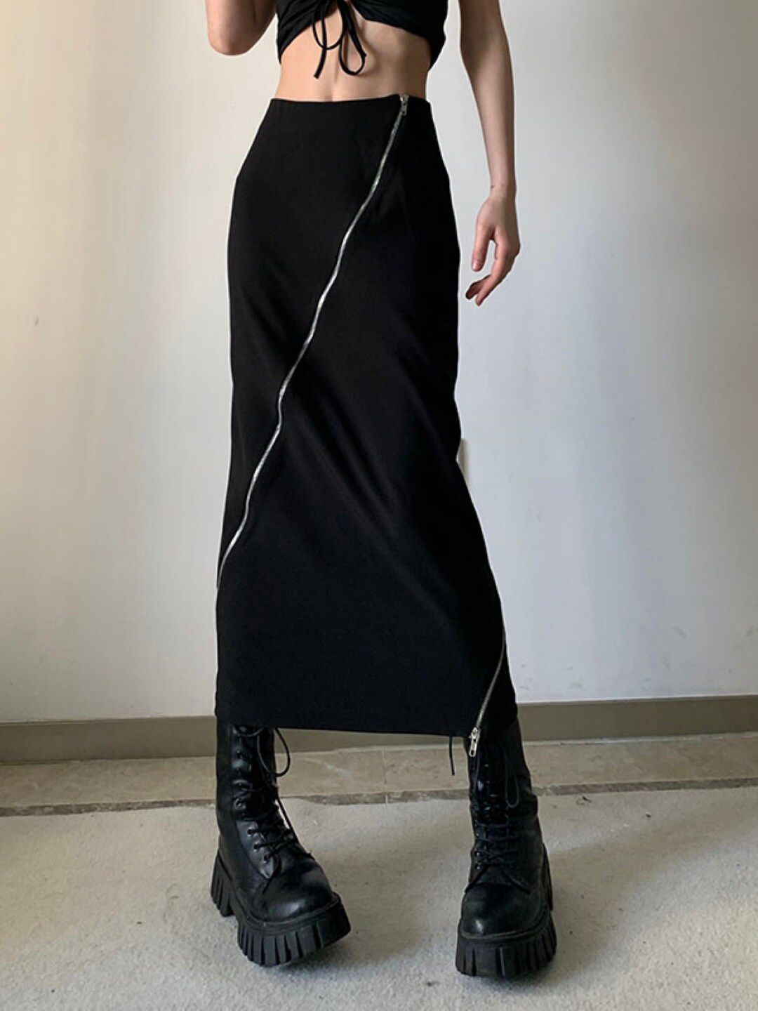 Stylecast X KPOP Black Straight Zipper Maxi Skirt