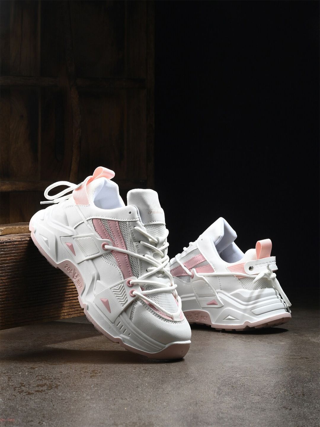 The Roadster Lifestyle Co. Women White Colourblocked Lace-Ups Running Shoes