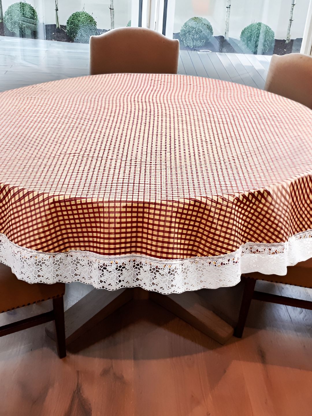Stylista Red & Beige Printed Waterproof Table Cover