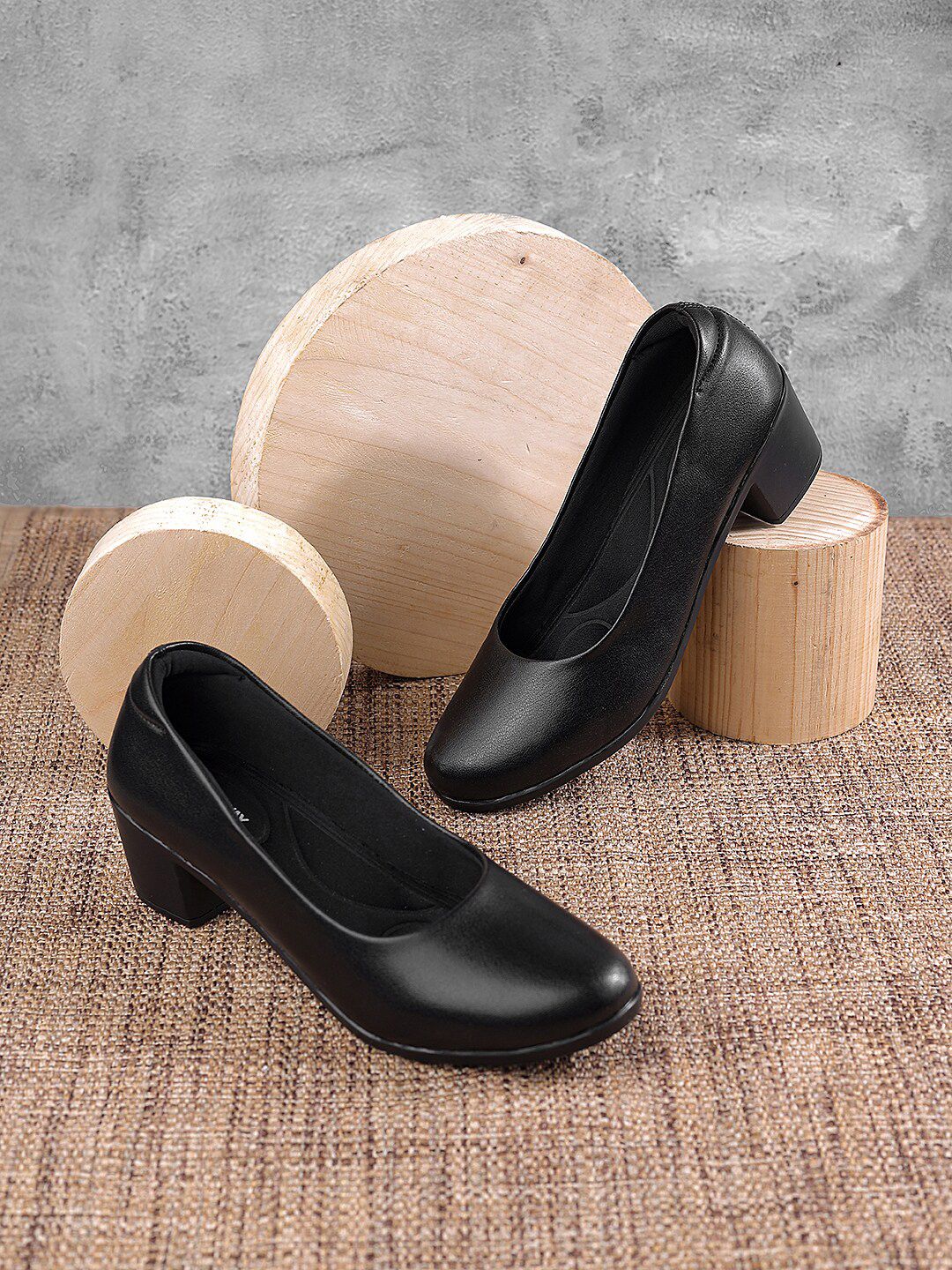 WALKWAY by Metro Textured Block Heeled Pumps