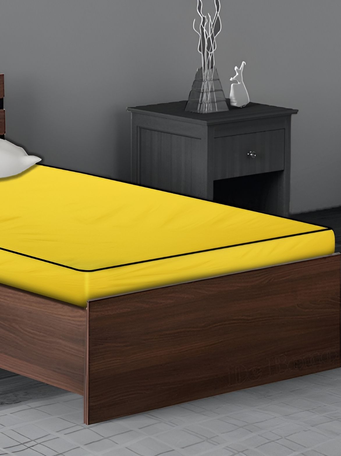 Stylista Yellow Cotton Water Resistant Fitted Single Size Mattress Protector