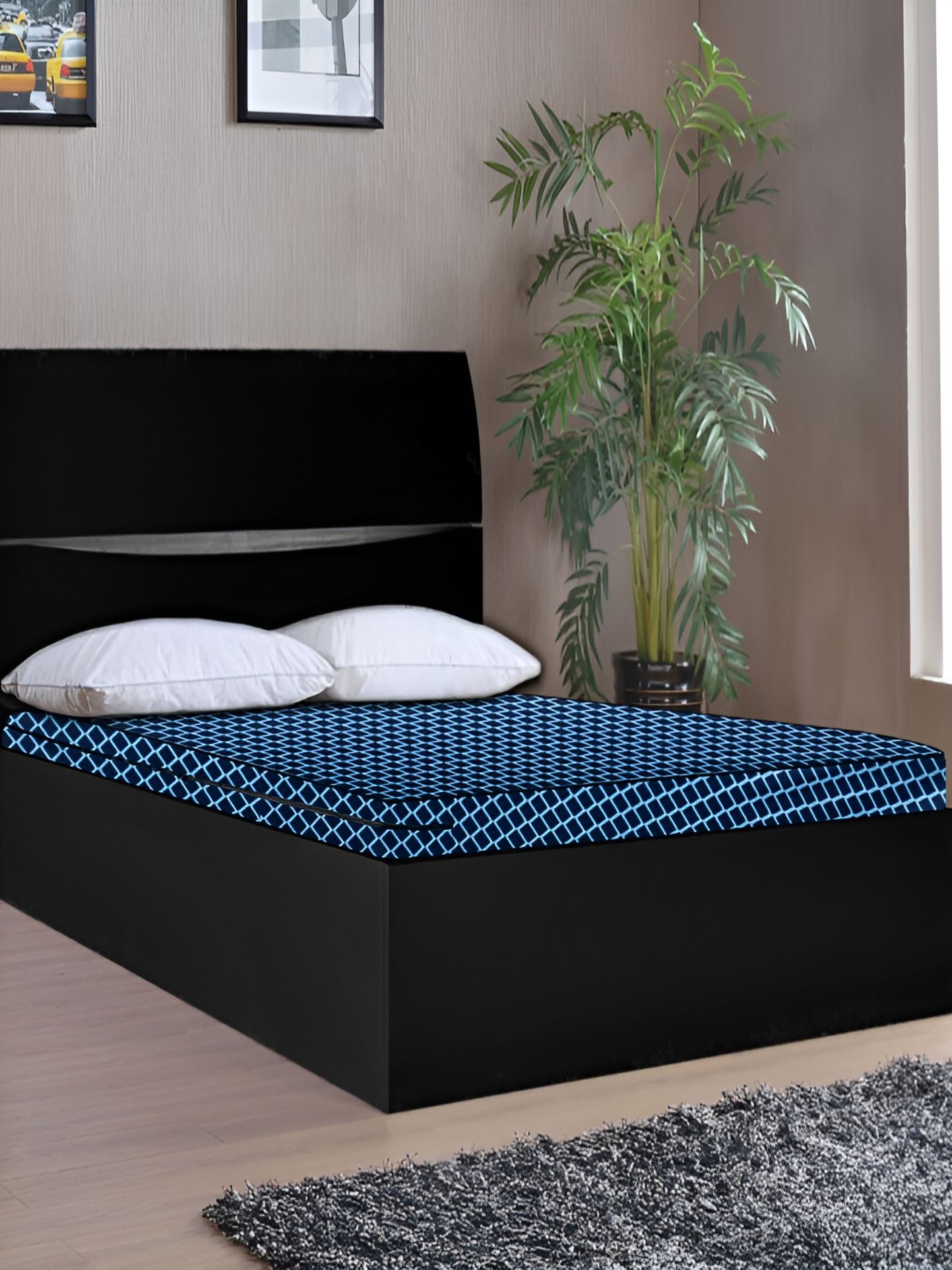 Stylista Blue & White Cotton Water Resistant Elastic Strap Single Mattress Protector