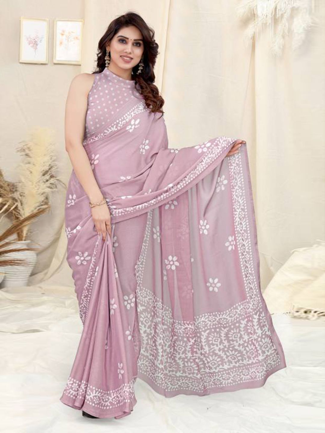 Civamee Floral Printed Saree Price in India